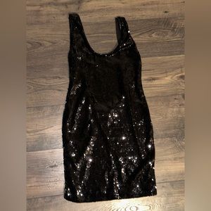 Ruby and Jenna Women’s Black Sleeveless Sequin Low Back Mini Dress Size Medium.
